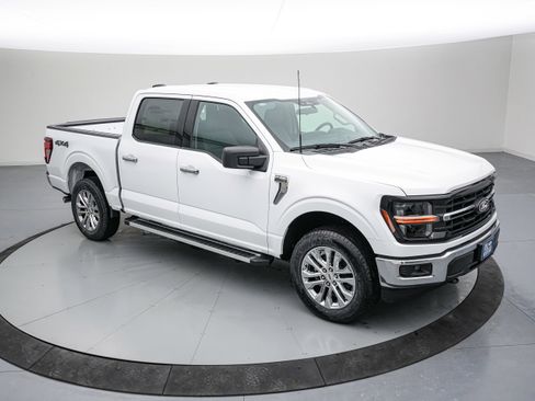 New 2026 Ford F150 XLT w/ XLT Chrome Appearance Package image 2