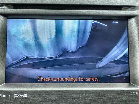 Used 2015 Toyota Prius Three w/ Solar Roof Package image 25