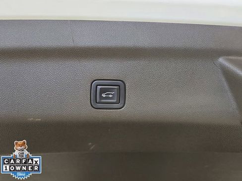 Used 2023 GMC Yukon Denali image 38