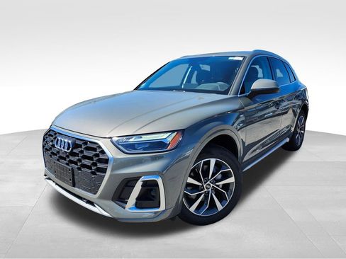 Certified 2025 Audi Q5 2.0T Premium Plus w/ Premium Plus Package image 3