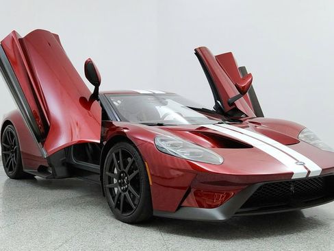 Used 2019 Ford GT image 12