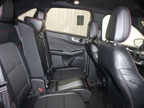 Used 2025 Ford Escape ST-Line FWD image 22