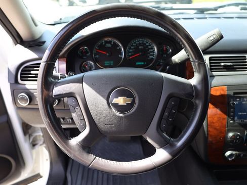 Used 2008 Chevrolet Silverado 3500 LTZ AWD/4WD image 13