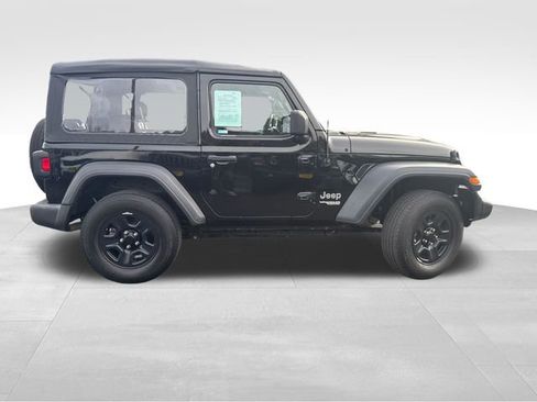 Used 2019 Jeep Wrangler Sport image 9