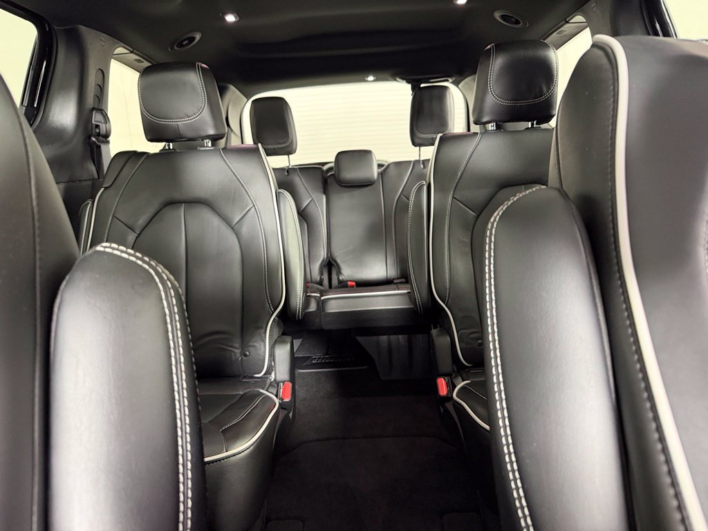 Used 2026 Chrysler Pacifica Limited FWD image 14