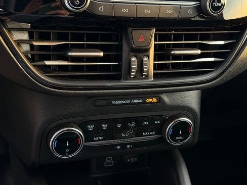 Used 2025 Ford Escape ST-Line image 14