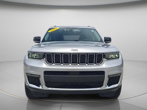 Used 2022 Jeep Grand Cherokee L Limited RWD image 9