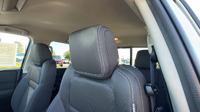 Used 2022 Nissan Frontier SV RWD image 22