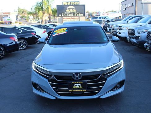 Used 2021 Honda Accord Touring image 3