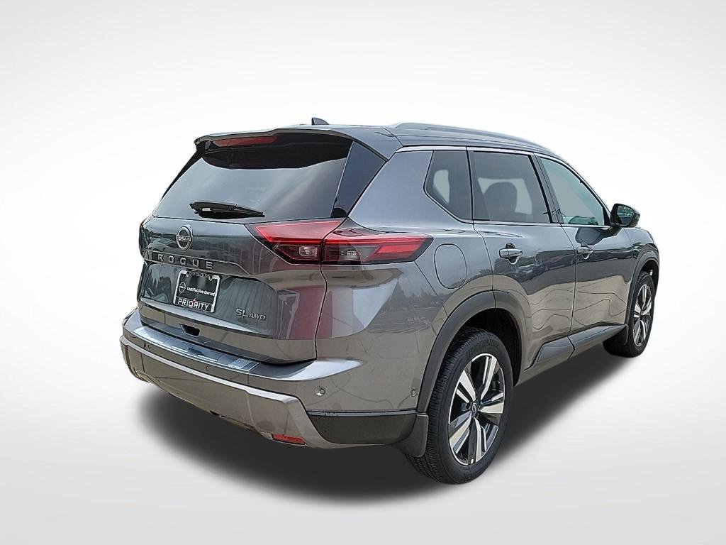 Certified 2024 Nissan Rogue SL AWD/4WD image 4