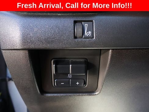 Certified 2023 GMC Canyon AT4 w/ AT4 Premium Package AWD/4WD image 34