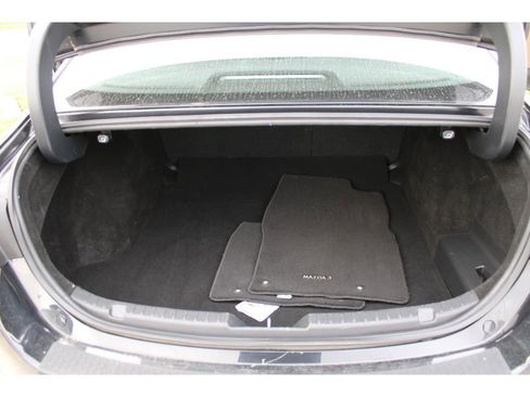 Used 2024 MAZDA MAZDA3 s image 9