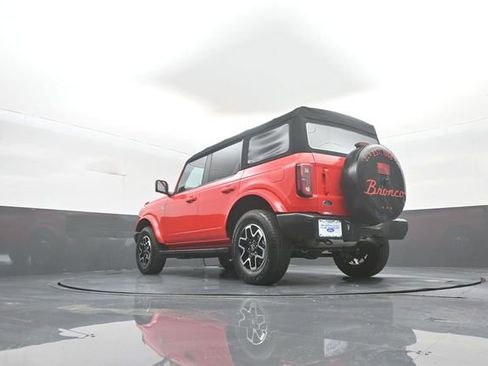 Certified 2024 Ford Bronco Outer Banks AWD/4WD image 35