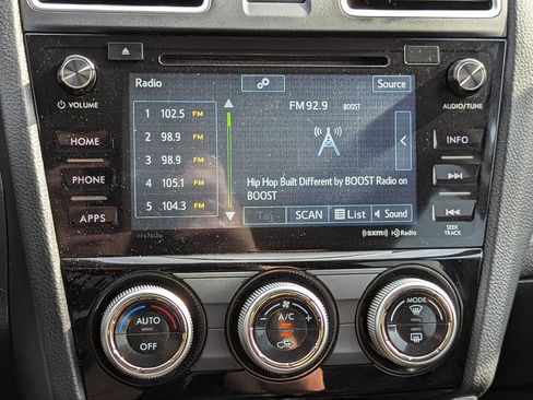 Used 2017 Subaru Forester 2.5i Premium image 20