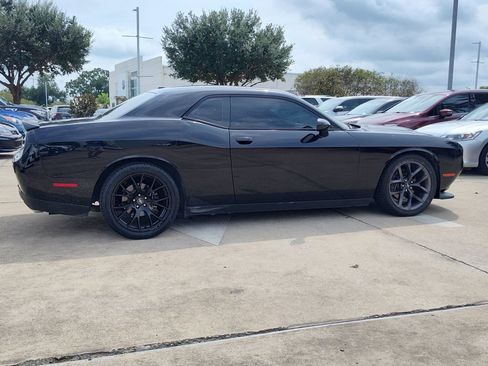 Used 2021 Dodge Challenger R/T w/ Blacktop Package RWD image 9