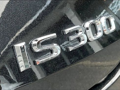 Used 2023 Lexus IS 300 w/ Comfort Package RWD image 22