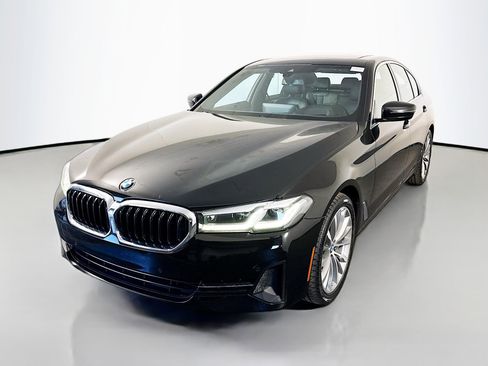 Used 2021 BMW 540i w/ Premium Package image 4