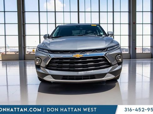 Used 2025 Chevrolet Blazer LT AWD/4WD image 30