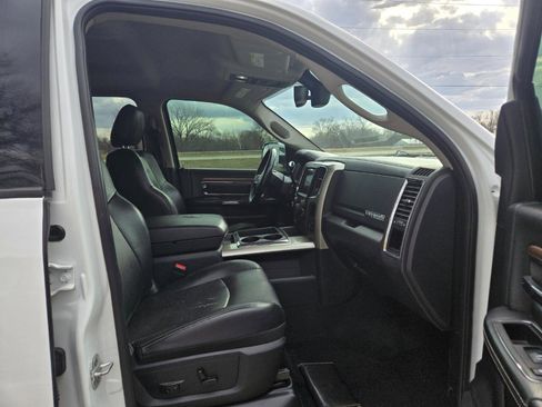 Used 2013 RAM 2500 Laramie w/ Cold Weather Group image 16