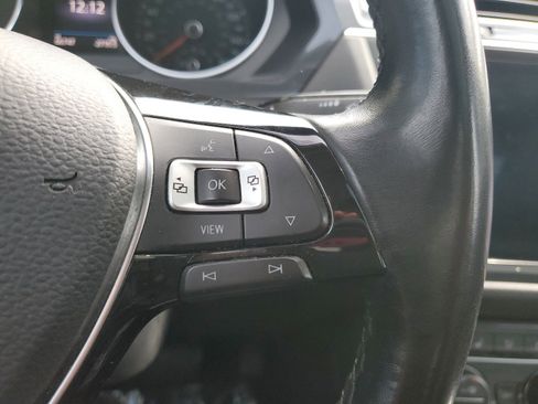 Used 2019 Volkswagen Tiguan SE w/ Panoramic Sunroof Package image 22