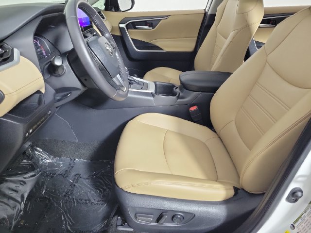 Used 2024 Toyota RAV4 XLE Premium FWD image 19