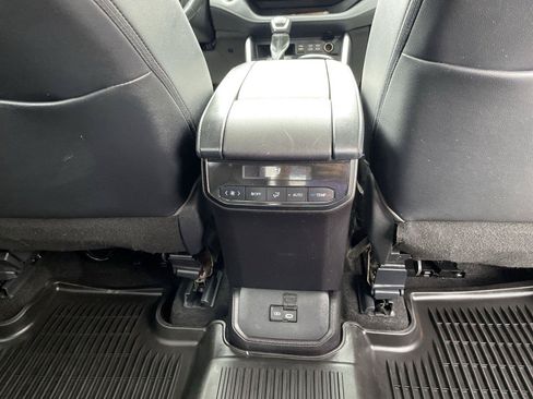 Used 2023 Toyota Highlander XSE AWD/4WD image 30