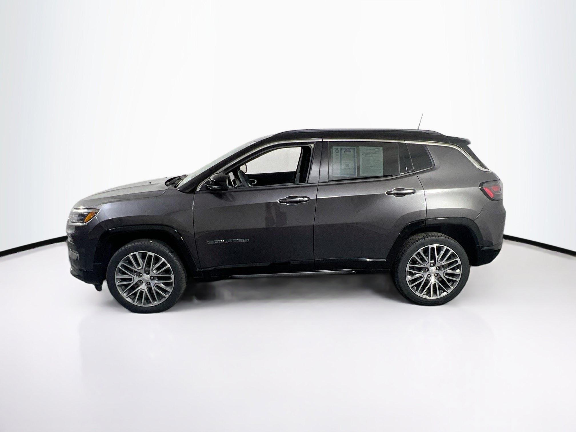 Used 2023 Jeep Compass Limited w/ Elite Group AWD/4WD image 8