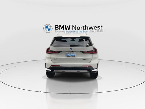 Used 2025 BMW X1 xDrive28i AWD/4WD image 2