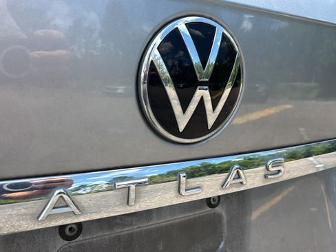 Used 2022 Volkswagen Atlas SE AWD/4WD image 32