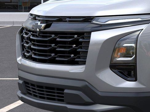 New 2026 Chevrolet Equinox LT w/ Convenience Package II FWD image 13