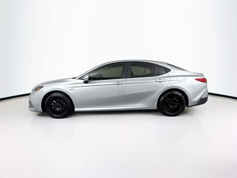 Certified 2025 Toyota Camry LE image 9