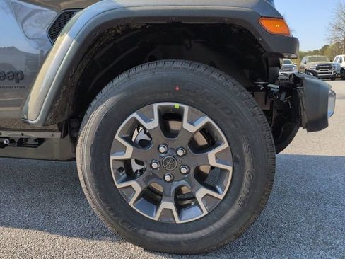 New 2026 Jeep Gladiator Sport image 10