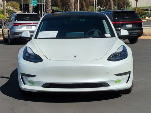 Used 2023 Tesla Model 3 Standard Range image 2