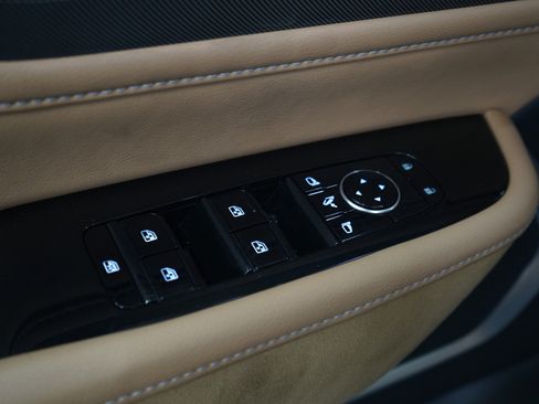 Used 2025 INFINITI QX80 Luxe AWD/4WD image 25