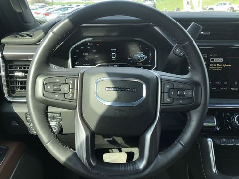 Used 2025 GMC Sierra 2500 Denali Ultimate AWD/4WD image 23