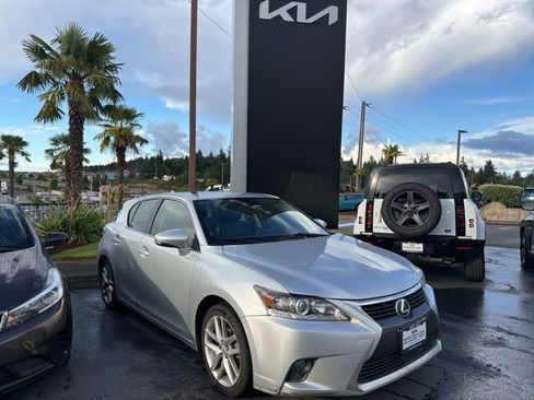 Used 2014 Lexus CT 200h FWD image 5