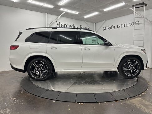 Used 2025 Mercedes-Benz GLS 450 4MATIC image 8