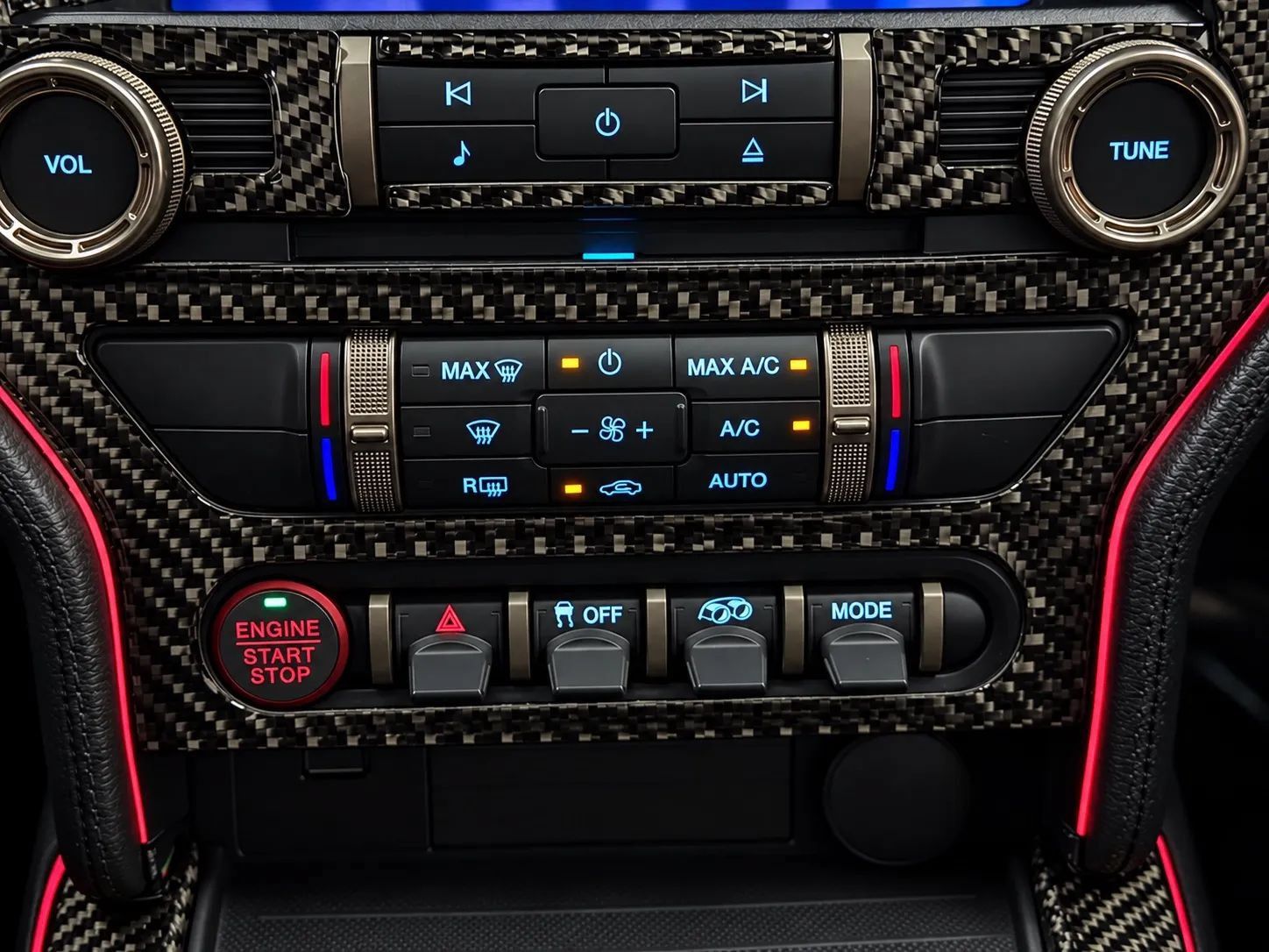 Used 2022 Ford Mustang Shelby GT500 w/ Technology Package RWD image 48