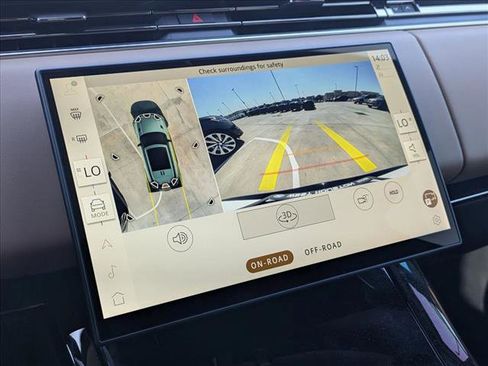 Used 2025 Land Rover Range Rover Sport Dynamic SE image 13