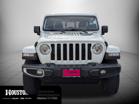 Used 2023 Jeep Gladiator Overland w/ Popular Equipment Package image 6