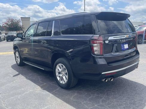 Used 2024 Chevrolet Suburban Premier RWD image 5
