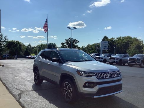 New 2026 Jeep Compass Limited AWD/4WD image 3