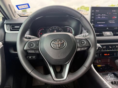 Used 2022 Toyota RAV4 Limited FWD image 15