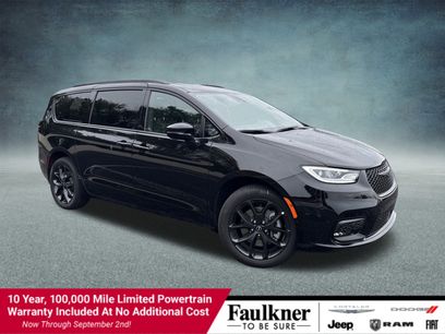 New 2026 Chrysler Pacifica Limited