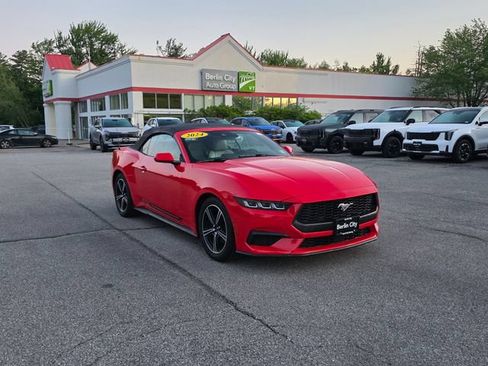 Used 2024 Ford Mustang Premium RWD image 31