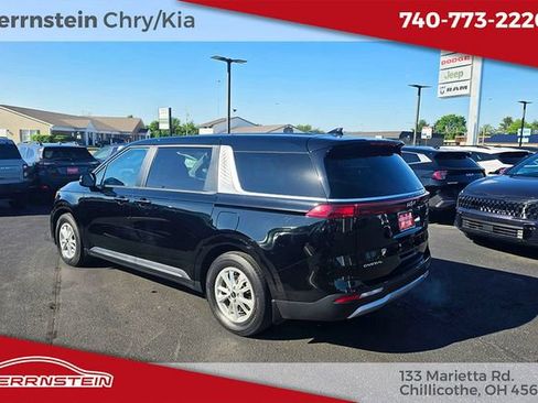 Used 2024 Kia Carnival LX FWD image 5