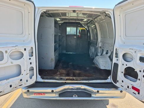 Used 2014 Ford E-350 and Econoline 350 Super Duty w/ Power Group image 8