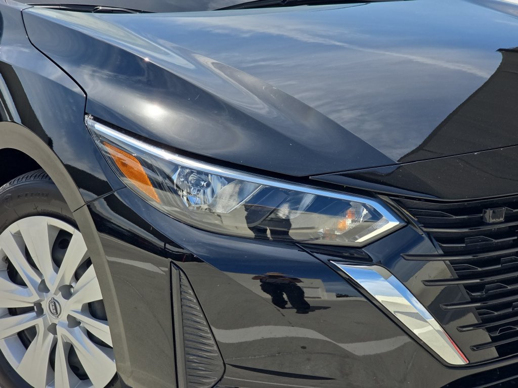Used 2025 Nissan Sentra S FWD image 34