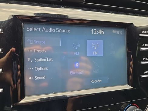 Used 2019 Toyota Camry LE FWD image 28