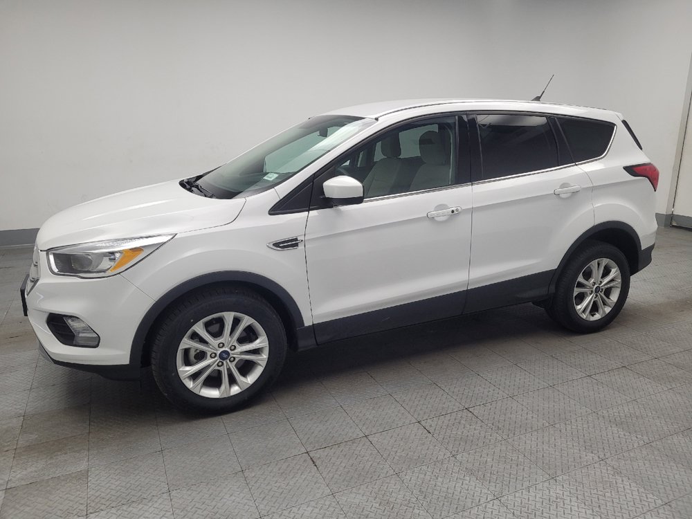 Used 2019 Ford Escape SE FWD image 2